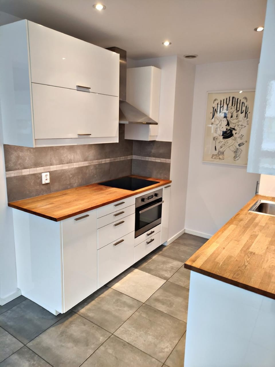 Fully equipped, comfortable and modern apartment with a balcony, very close to the city center, garage available in the building Apartment in Krakow