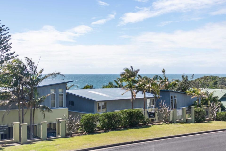 The Bay House - Oceanstays House in Angourie