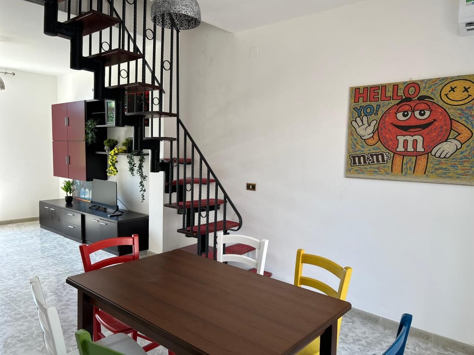 Living room, Seating area, air conditioner