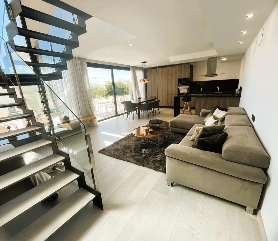 Communal lounge/ TV room, Living room