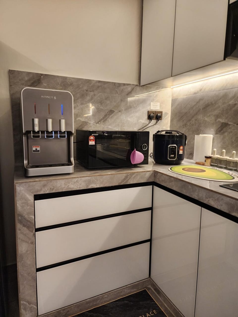 The Seven Room, Near Tebrau and Mount Austin House in Johor Bahru