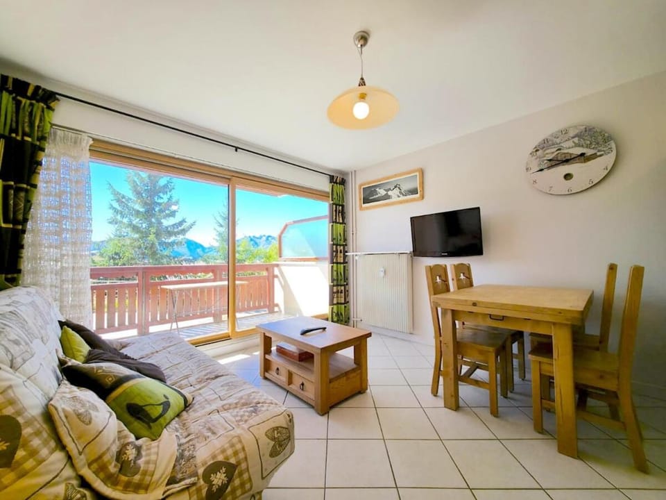 Grand T2 lumineux avec parking - 4 personnes Apartment in Huez