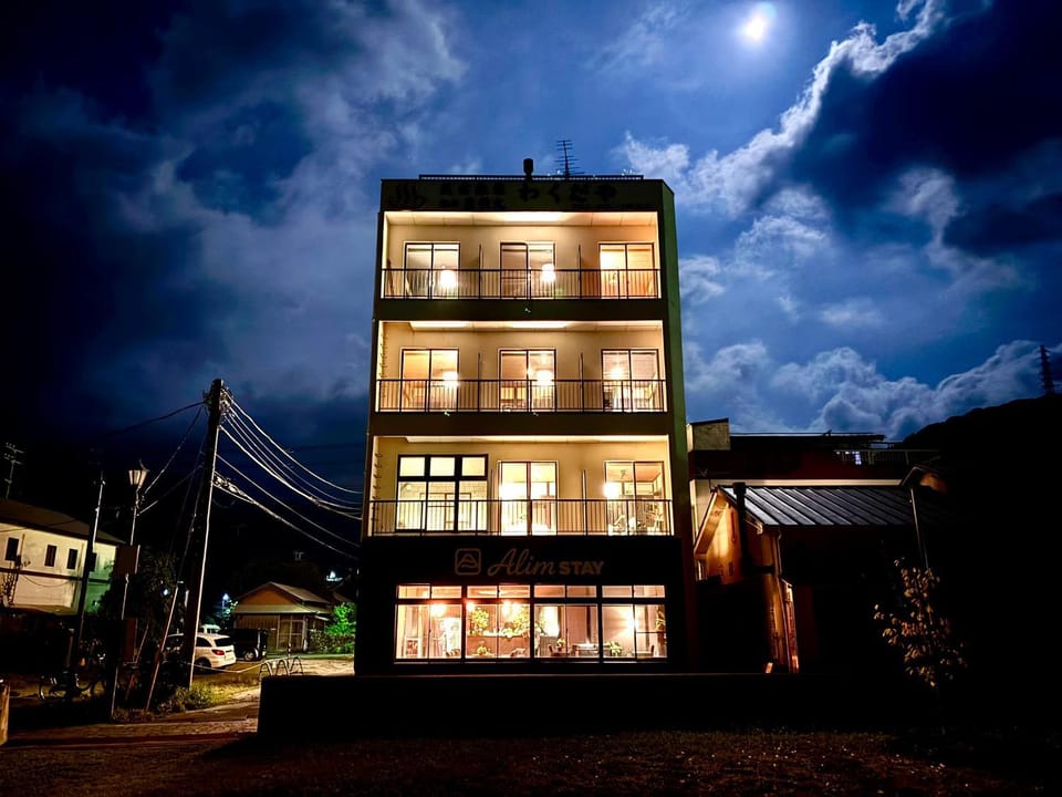 Property building, Night