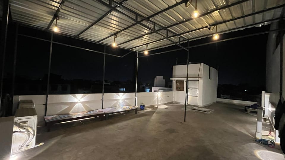 Pushkar Stay Bed and Breakfast in Varanasi