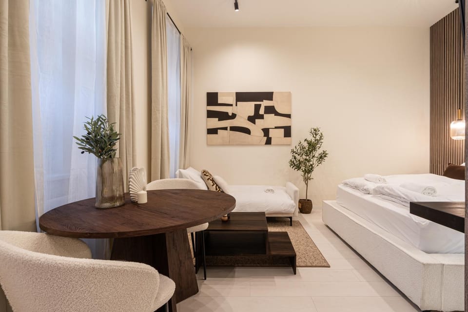 Living room, Photo of the whole room, Seating area