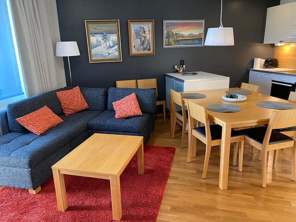 Living room, Dining area