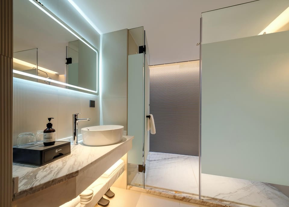 Shower, Bathroom