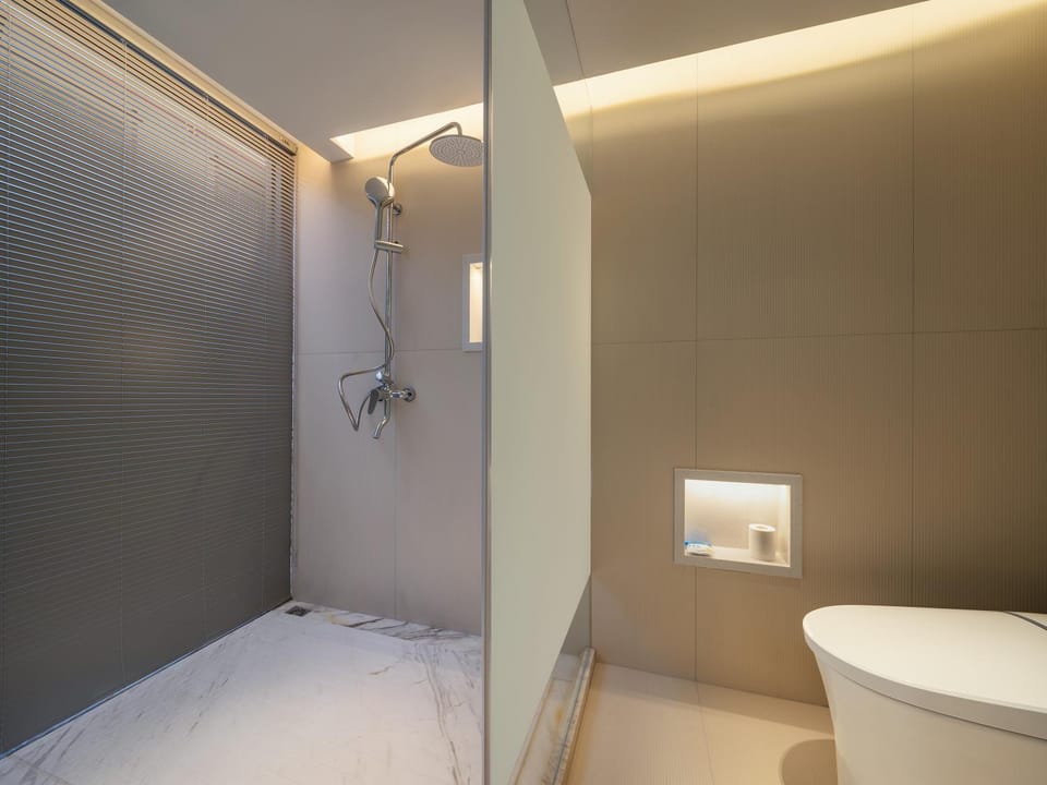 Toilet, Bedroom