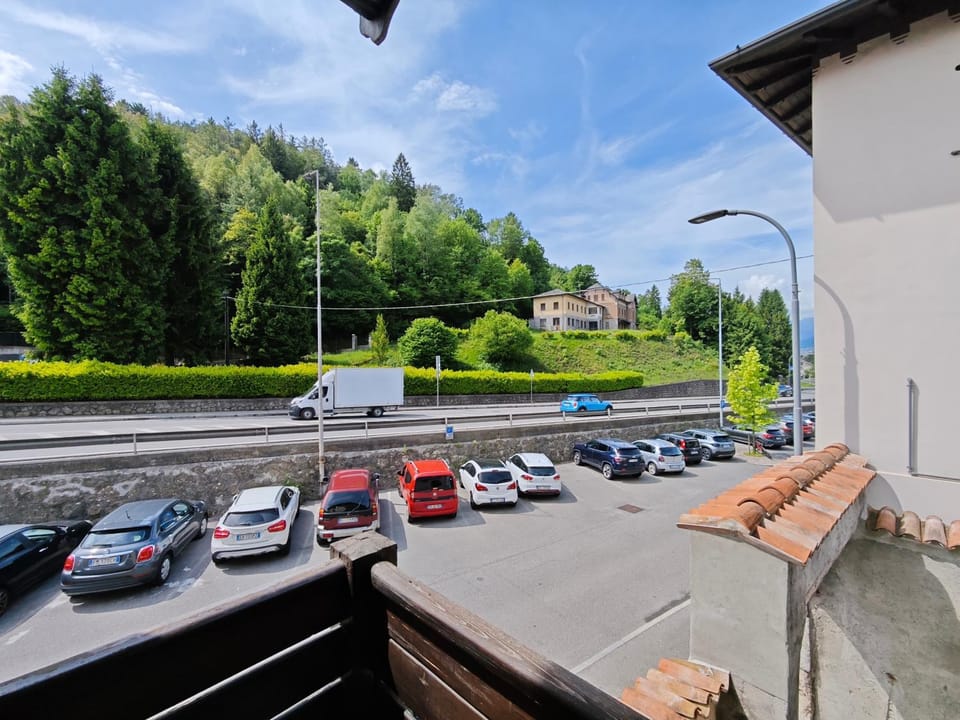 Property building, Neighbourhood, Natural landscape, View (from property/room), Mountain view, Parking