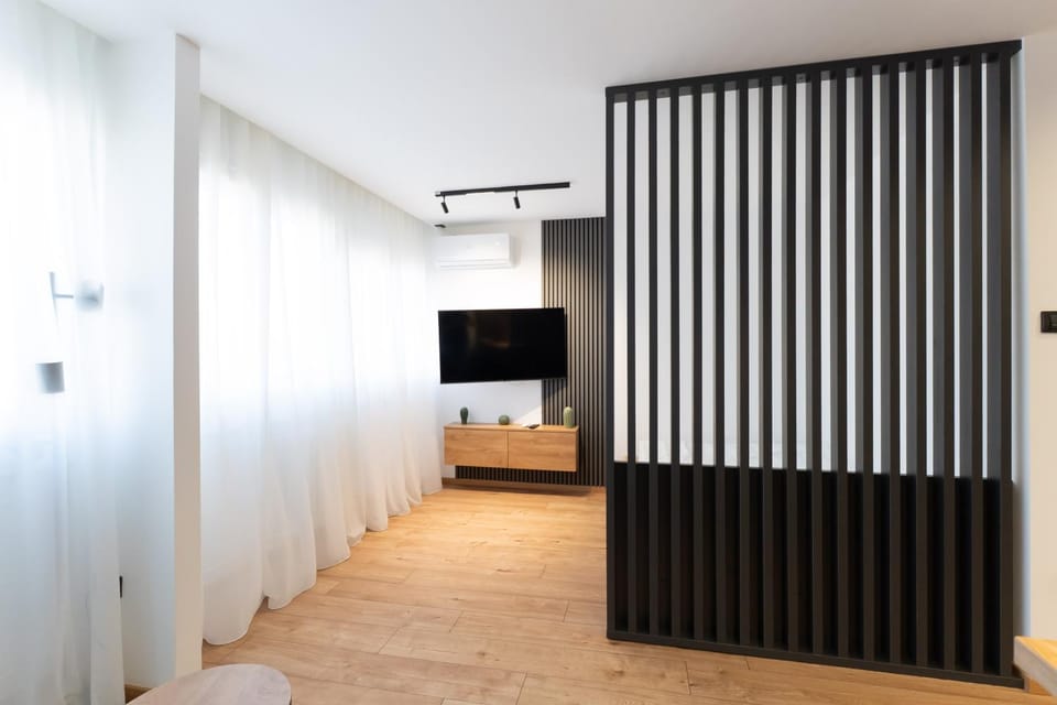 Sunny Danube Quay Luxe Studio Apartment in Belgrade