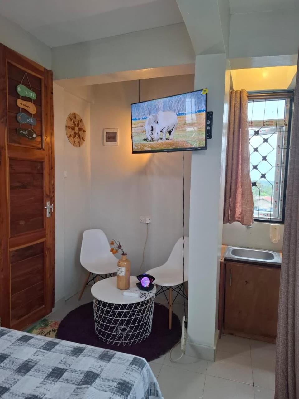 TV and multimedia, Kitchen or kitchenette, Seating area, Dining area