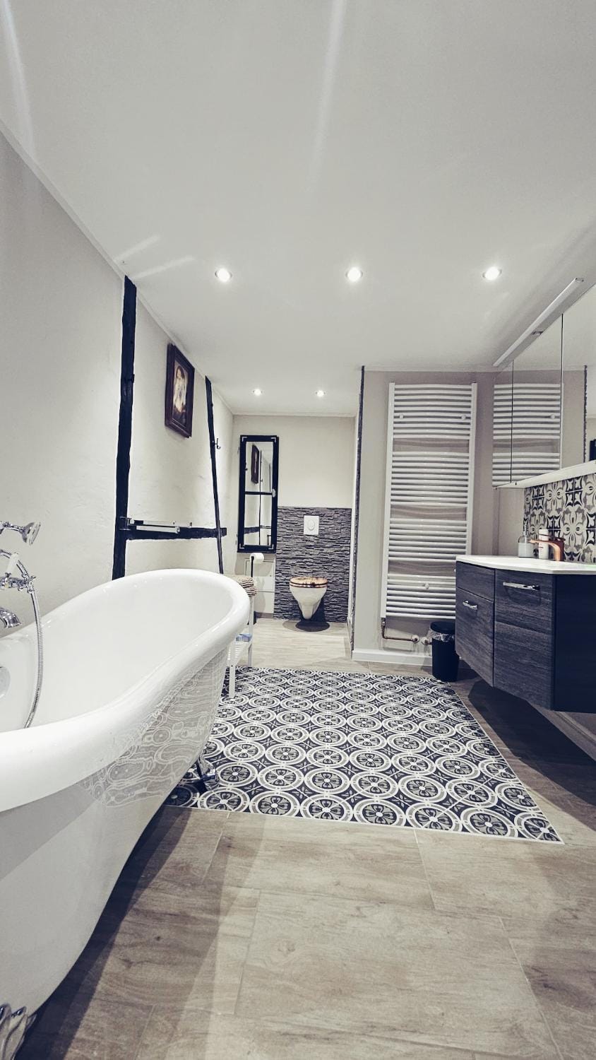 Bathroom, Bath