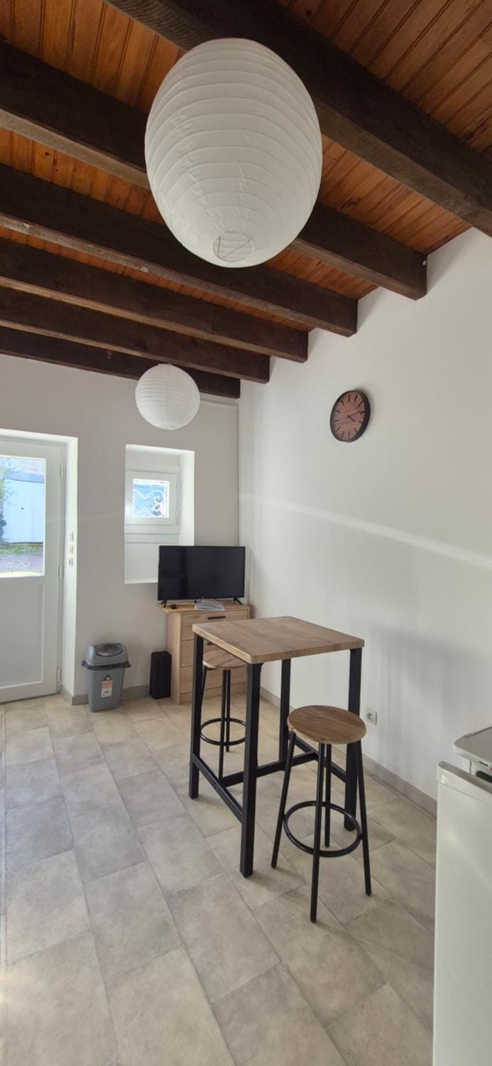 TV and multimedia, Kitchen or kitchenette, Dining area