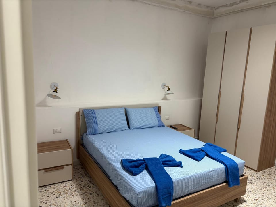 Bed, Photo of the whole room, Bedroom, towels, wardrobe