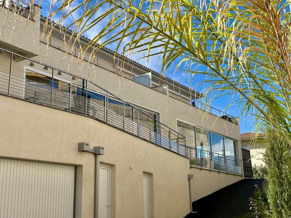 Porticcio, 2 to 6 people, 3 bedrooms, terrace, beach, restaurant Apartment in Ajaccio