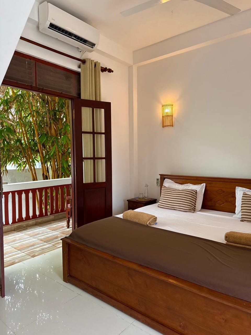 Portobello Guest House Bed and Breakfast in Mirissa