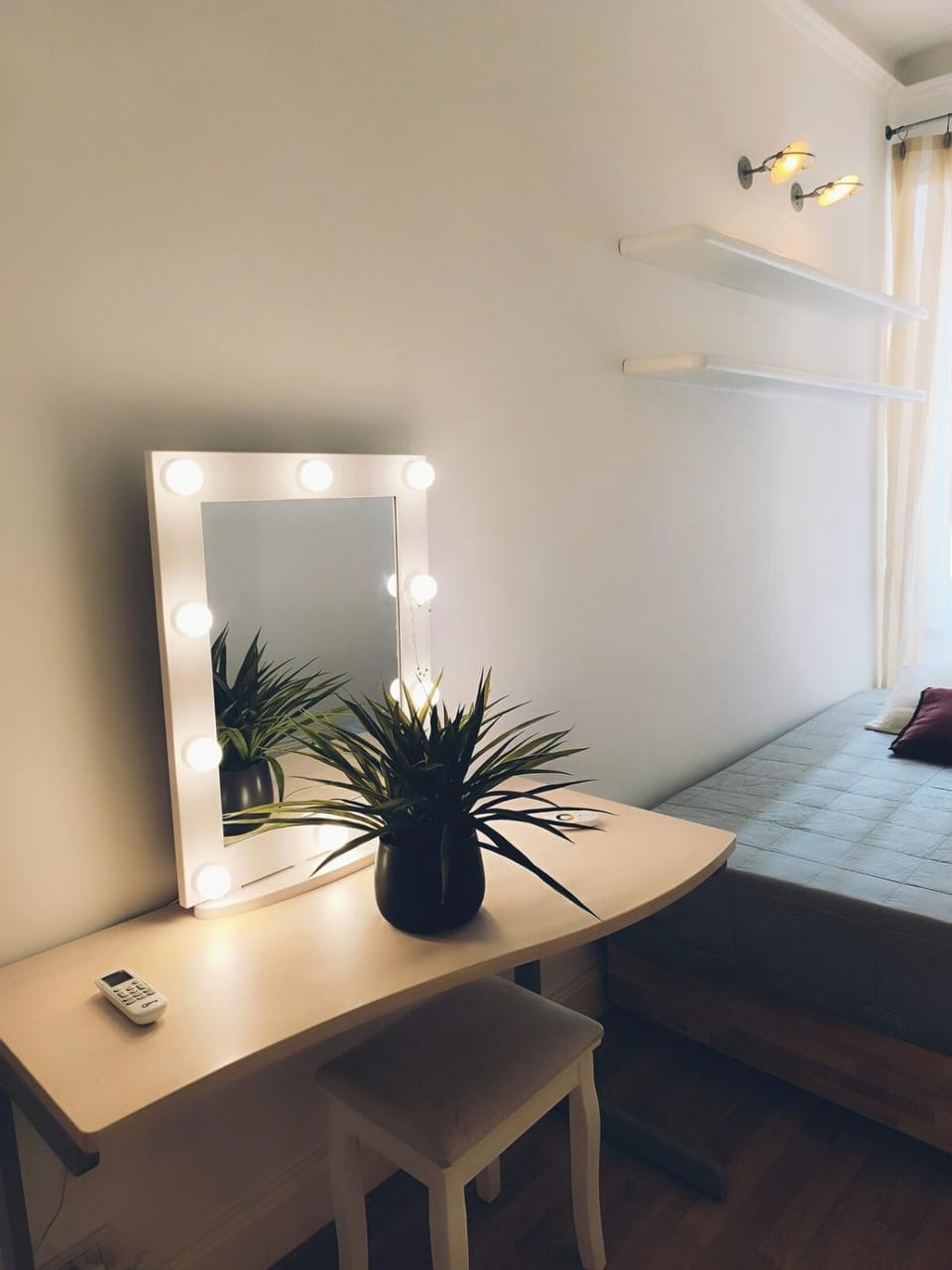 Bed, Photo of the whole room, Bedroom, air conditioner