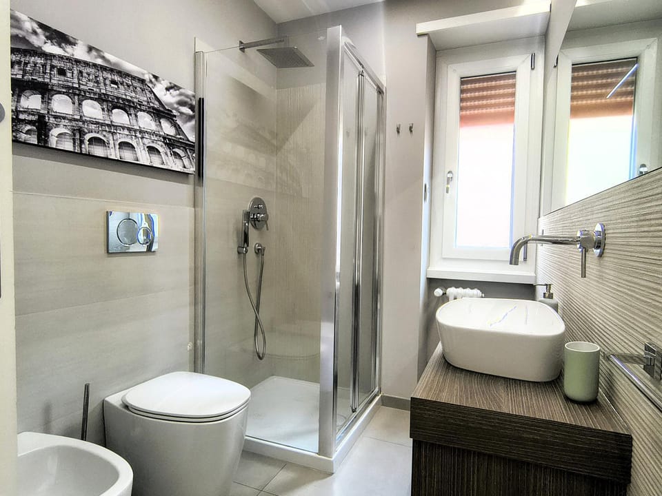 Shower, Toilet, Bathroom