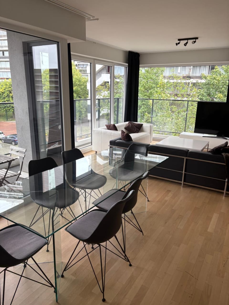 Modern City Apartment Close to Everything Apartment in Brussels