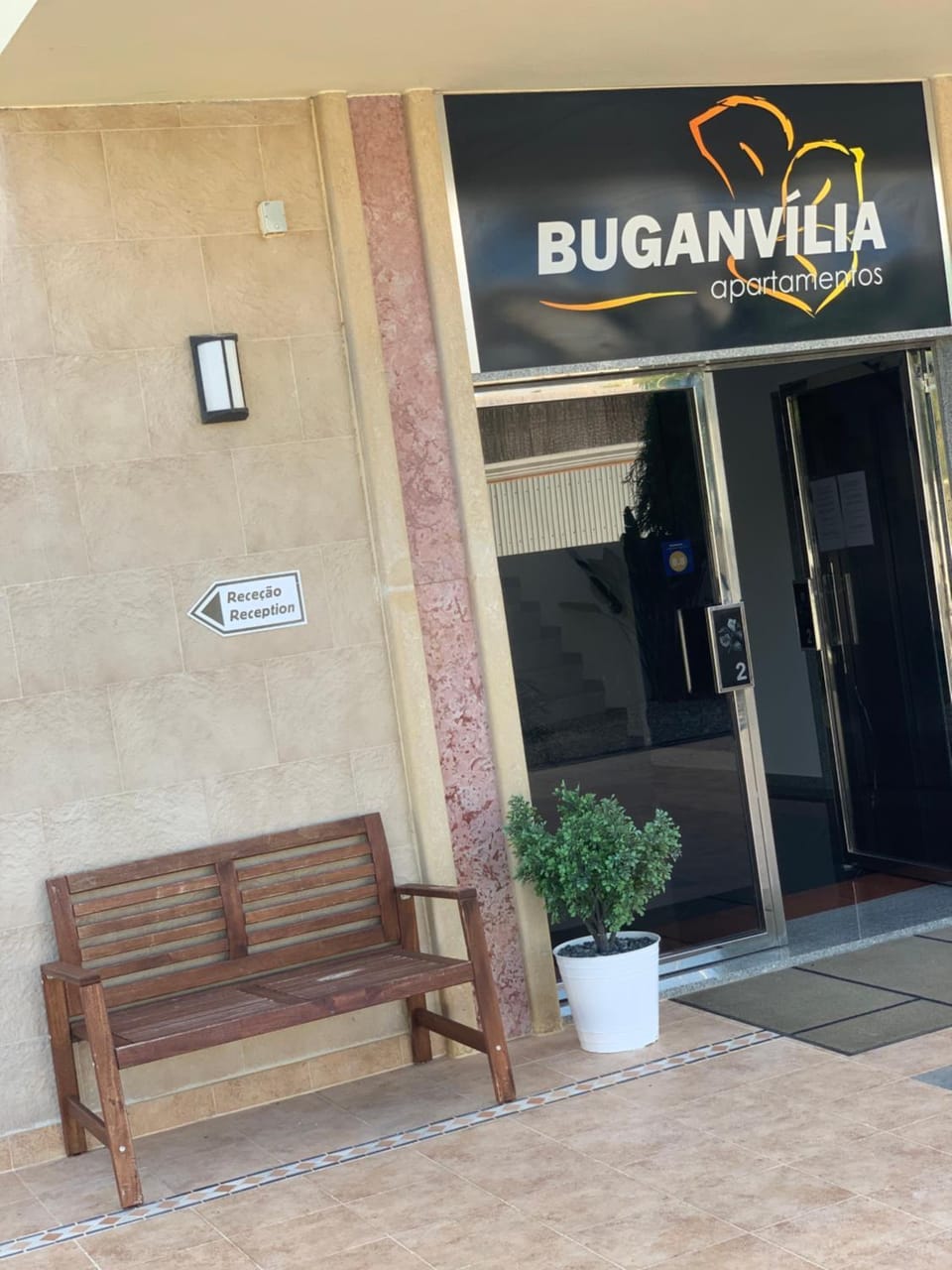 Buganvília Holidays Apartment in Alvor