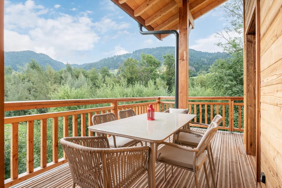 Day, Natural landscape, View (from property/room), Balcony/Terrace, Dining area, Mountain view