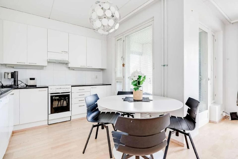 Kitchen or kitchenette, Seating area, Dining area, dishwasher, oven, stove, toaster