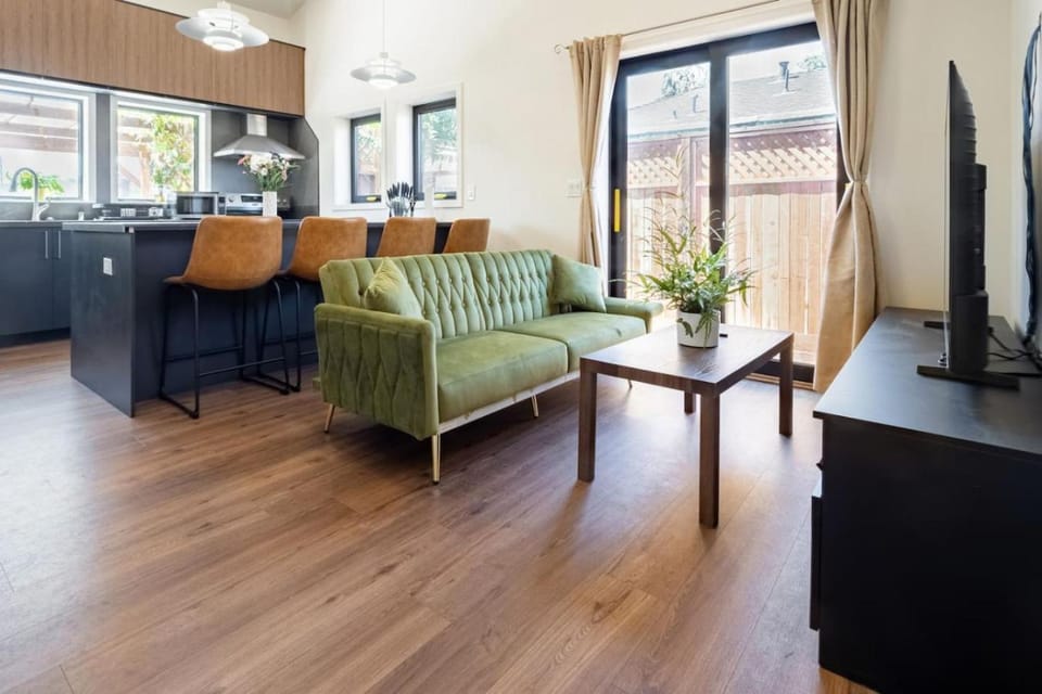 Unique Choice Cozy Retreat Great for Family Vacations House in San Jose