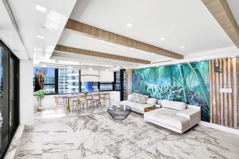 Luxury Oceanfront Condo 2BR 2.5BA with 700Sqft Terrace Sauna Resort Amenities and Pools 1501 Apartment in Miami Beach
