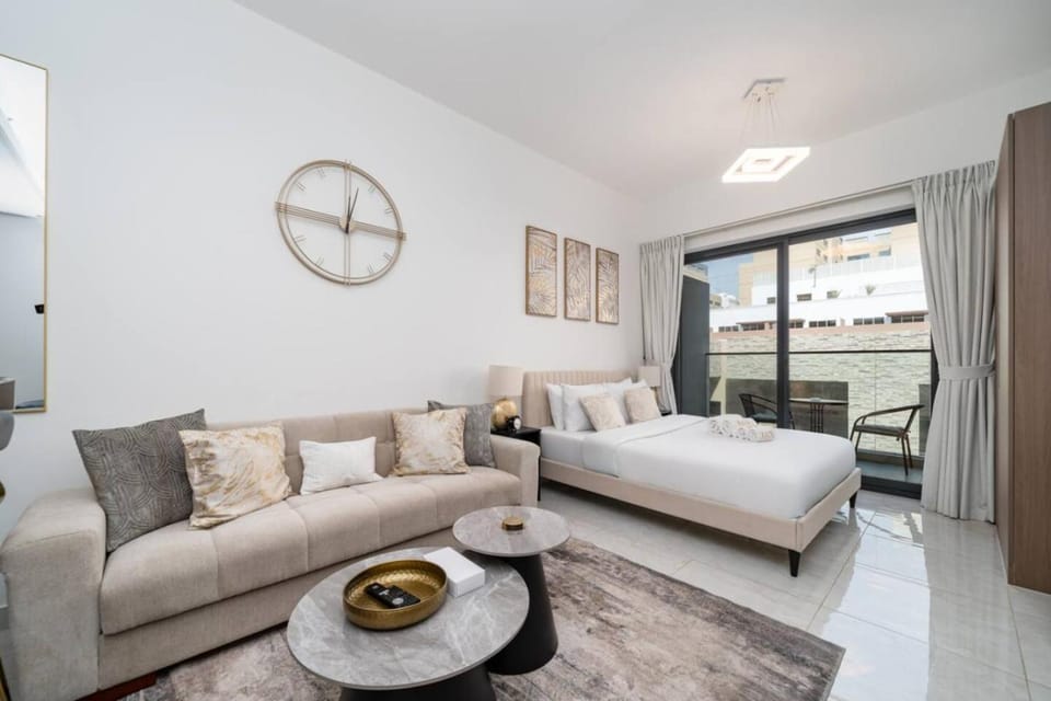 Bed, Photo of the whole room, Seating area
