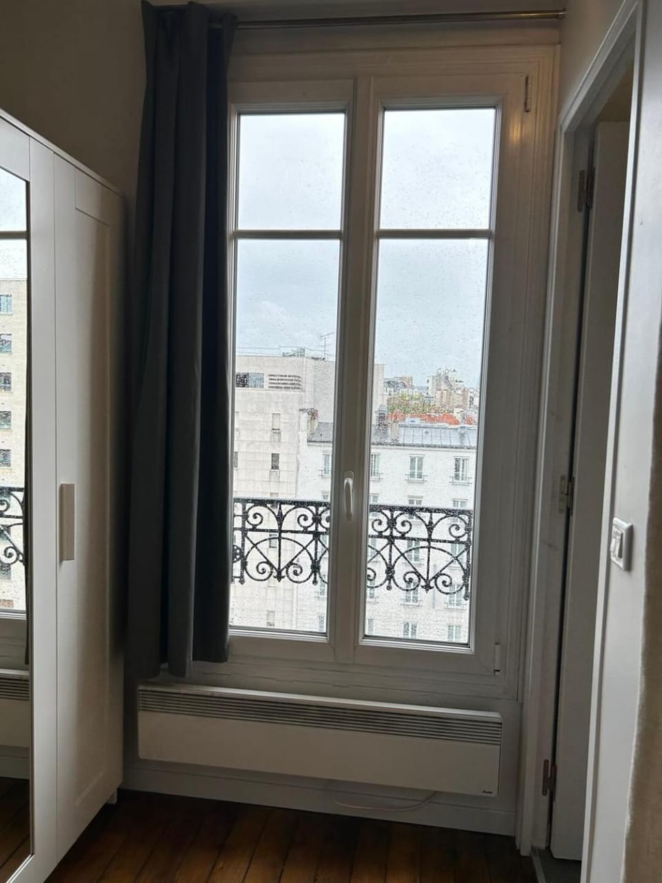 Sunshine Studio near Eiffel Tower Apartment in Paris