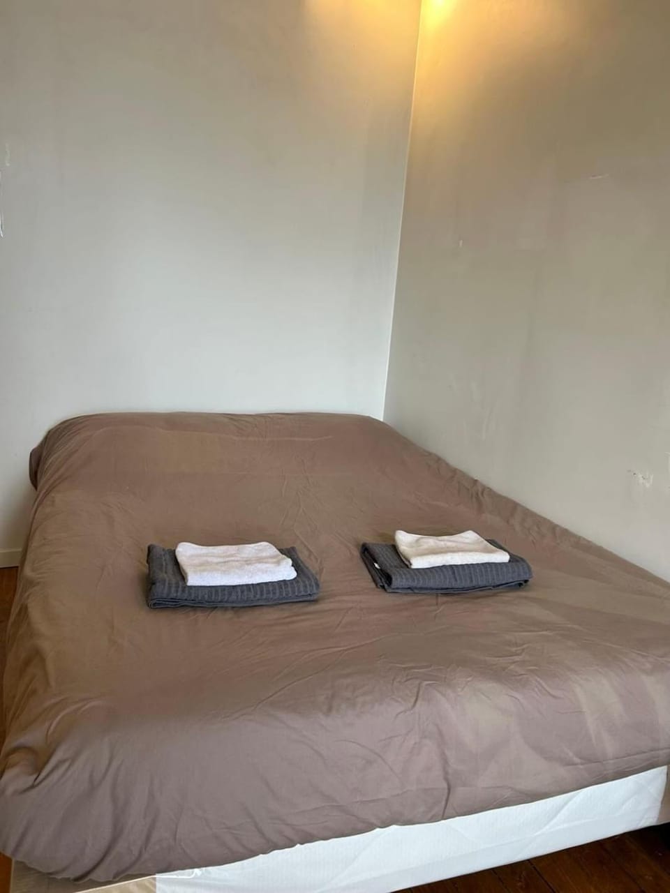 Sunshine Studio near Eiffel Tower Apartment in Paris