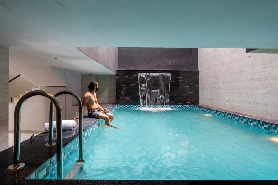 Pool view, Swimming pool