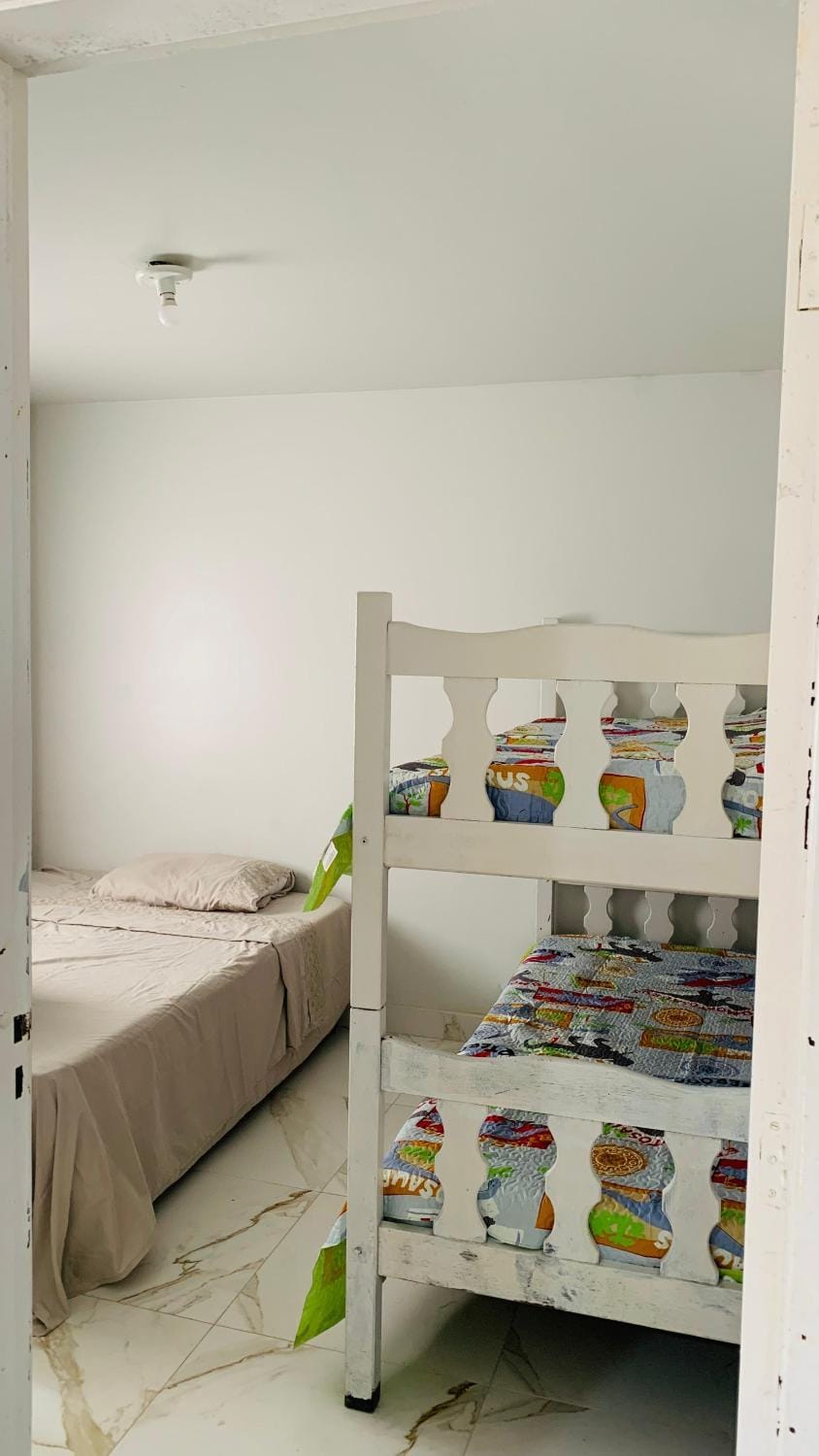 Bed, Photo of the whole room, bunk bed