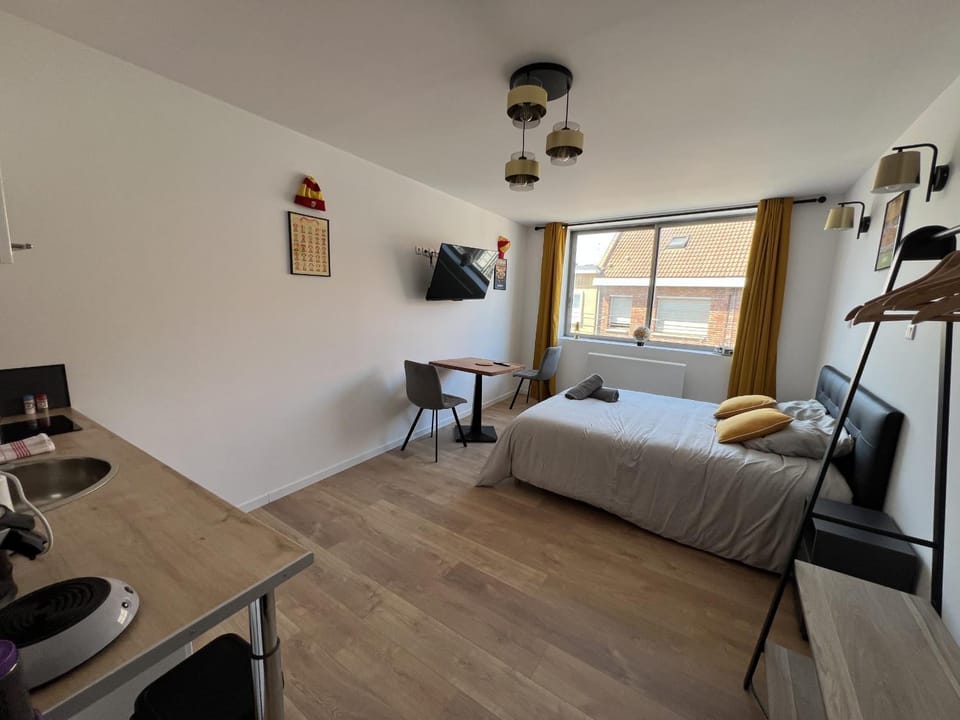 Communal lounge/ TV room, Living room