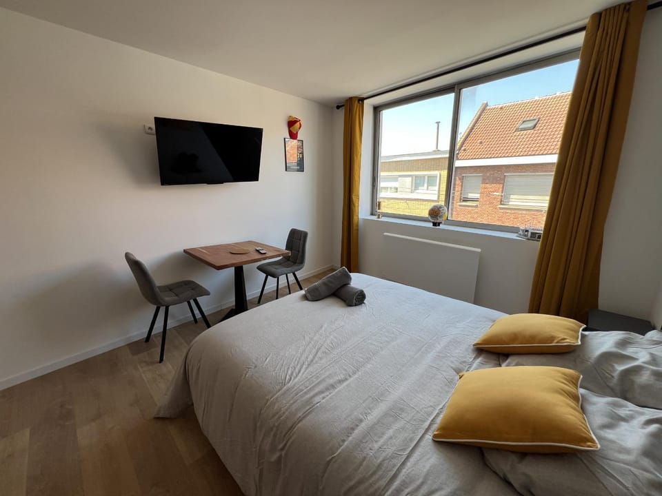 Communal lounge/ TV room, Living room