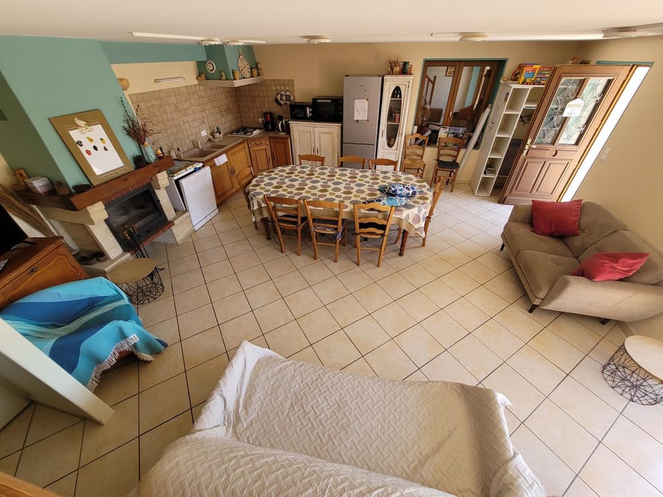 Chambre d'hôtes, printemps, le petit cocon d'auré Bed and Breakfast in Auvergne-Rhône-Alpes