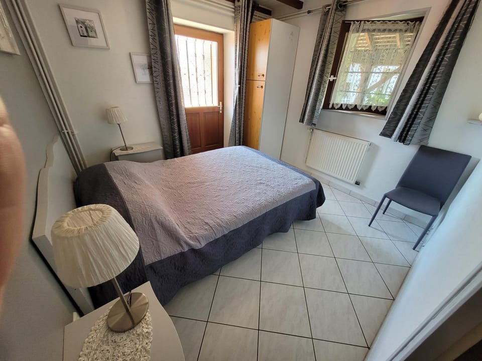 Chambre d'hôtes, printemps, le petit cocon d'auré Bed and Breakfast in Auvergne-Rhône-Alpes