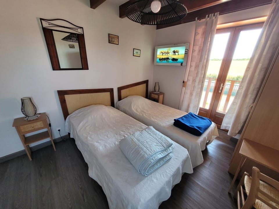 Chambre d'hôtes , kenya, le petit cocon d'auré Bed and Breakfast in Auvergne-Rhône-Alpes