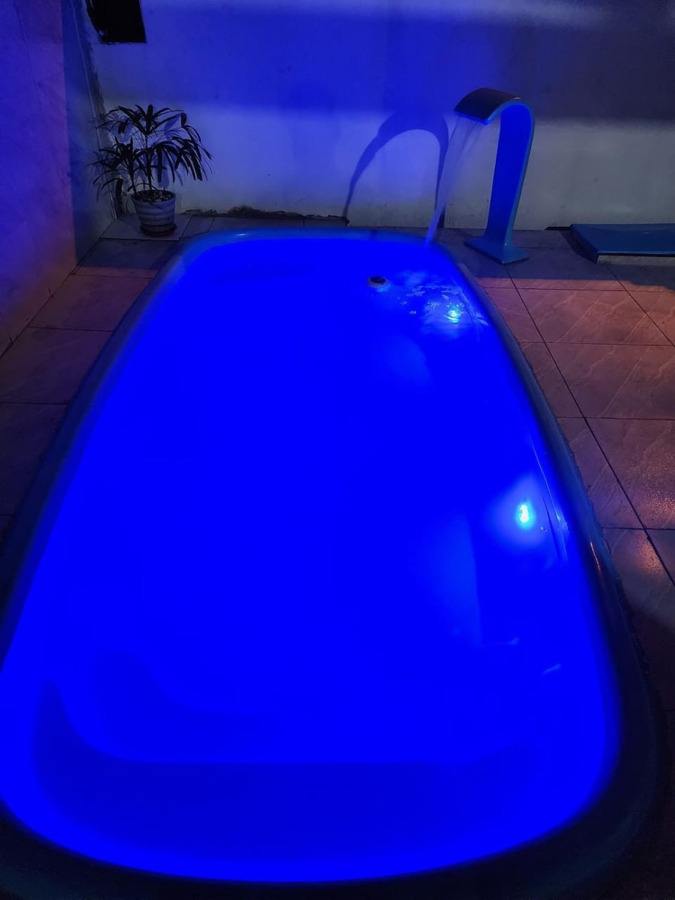 Hot Tub, Massage, Spa and wellness centre/facilities