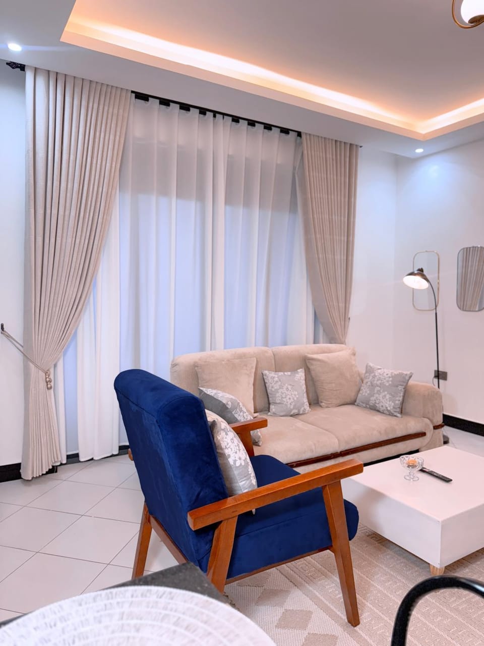 Living room, Seating area