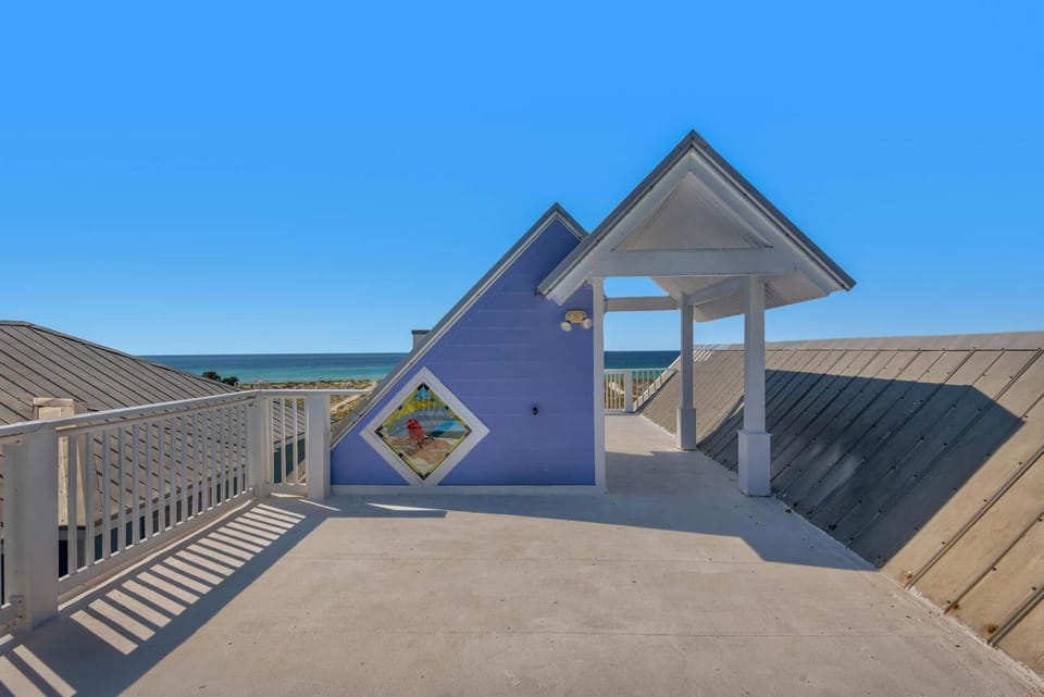 The Gulfview Grandeur House in Pensacola Beach