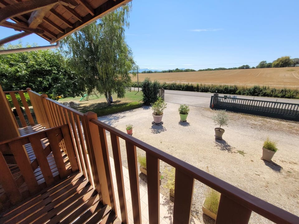 Chambre d'hôtes, dauphin, le petit cocon d'auré Bed and Breakfast in Auvergne-Rhône-Alpes