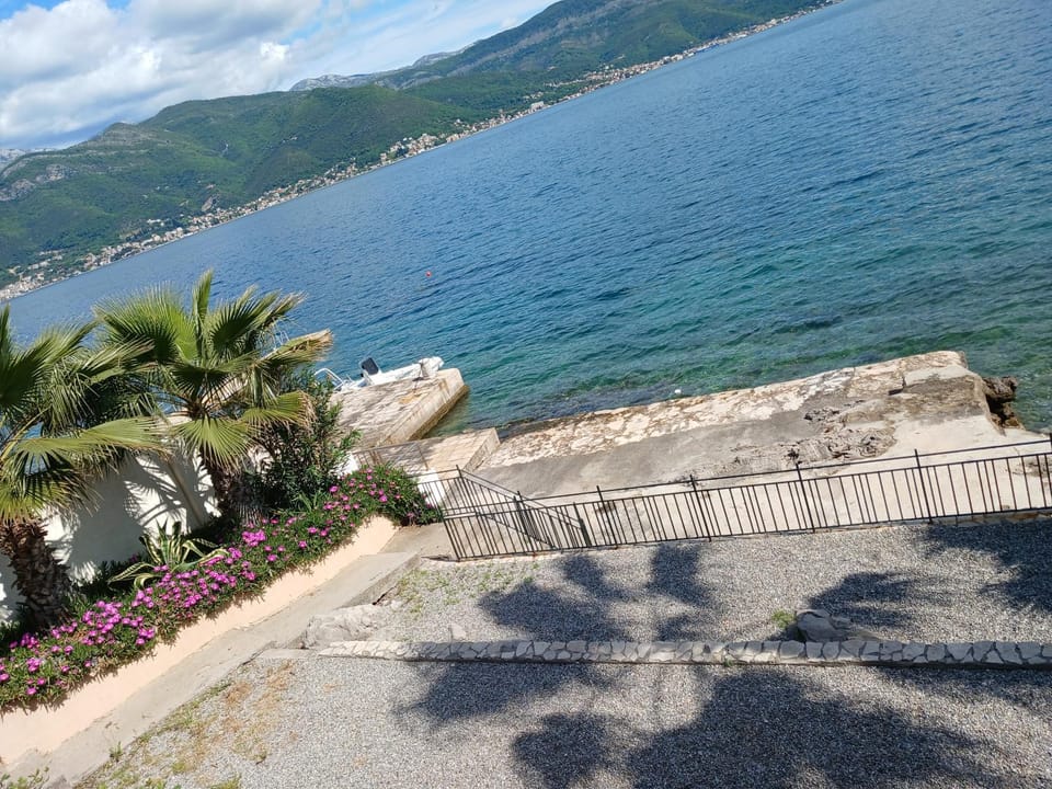 Studio apartman Monte 2 Apartment in Kotor Municipality