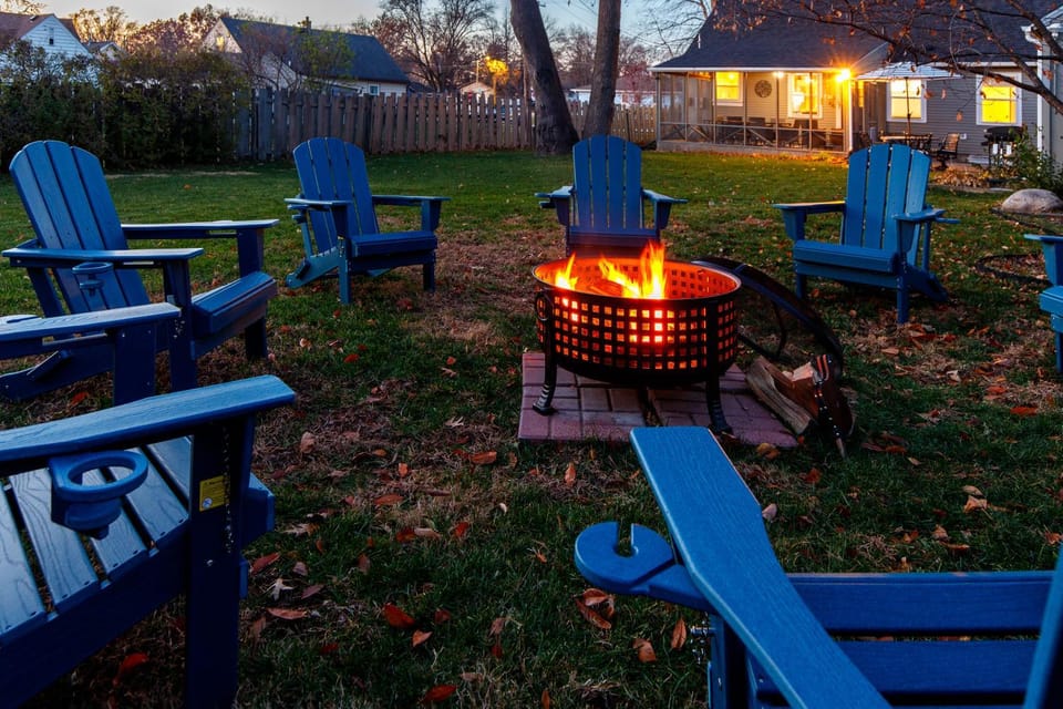 Garden view, fireplace, fireplace