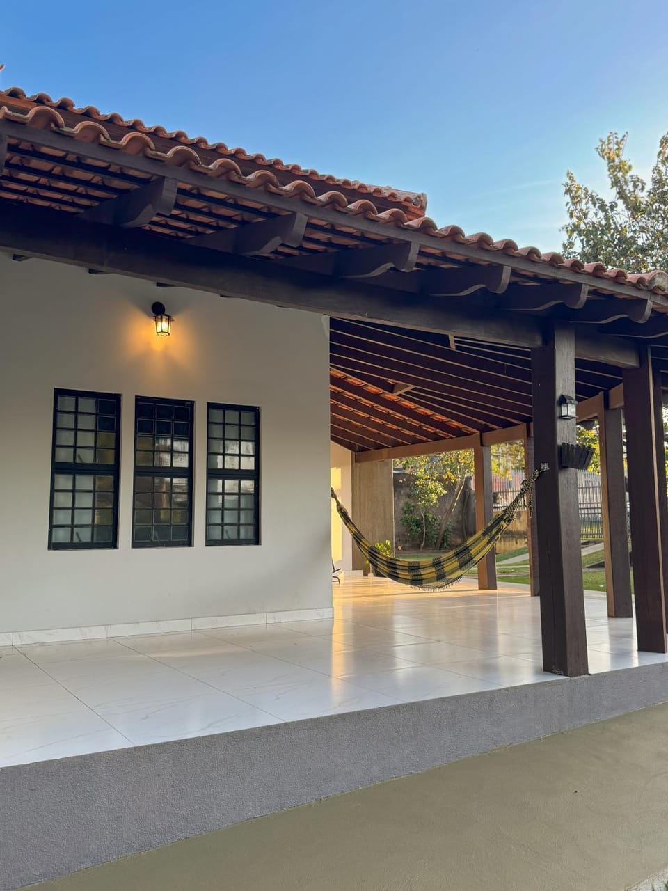 Property building, Day