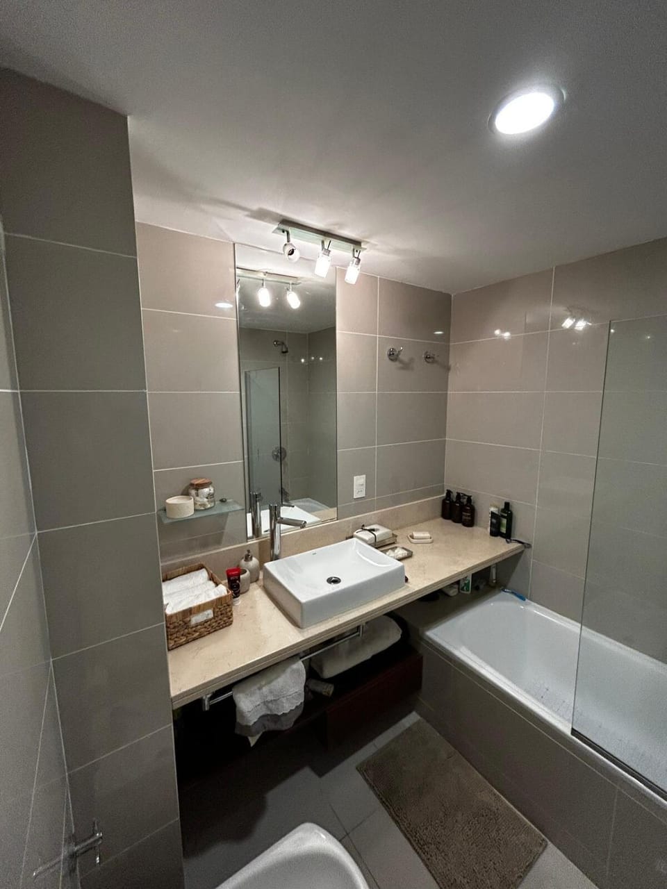 Apartamento amplio y moderno en Punta del Este Apartment in Punta del Este