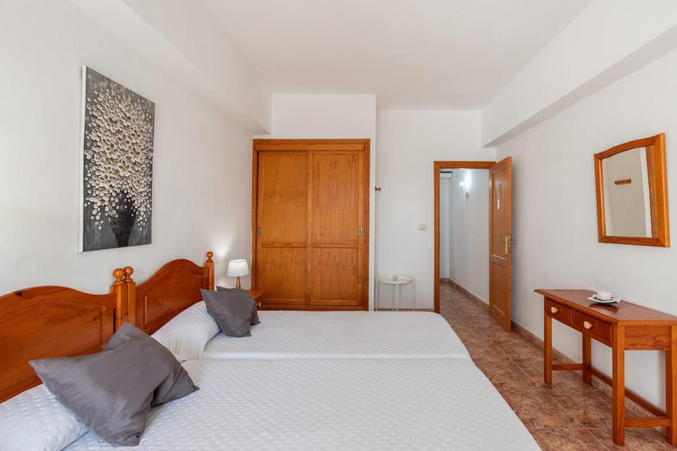 Property building, Living room, Bedroom