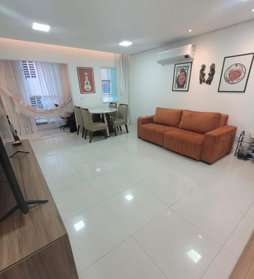 Living room, Seating area, Dining area, air conditioner
