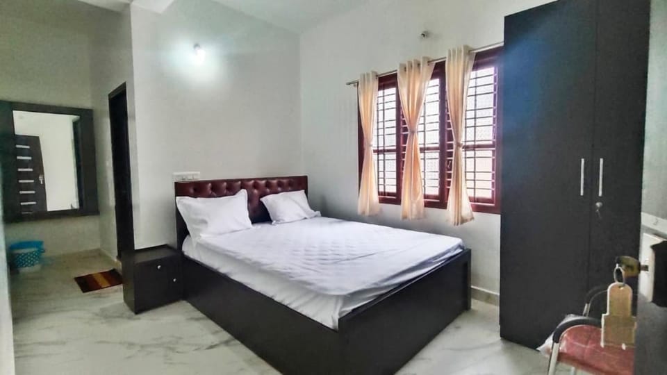 Jagadeeshwara comforts kalasa Nature lodge in Karnataka