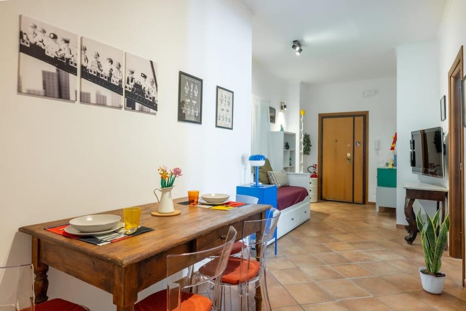 NOSTROMONDO-Playful & Modern Apartment in the heart of Pigneto Apartment in Rome